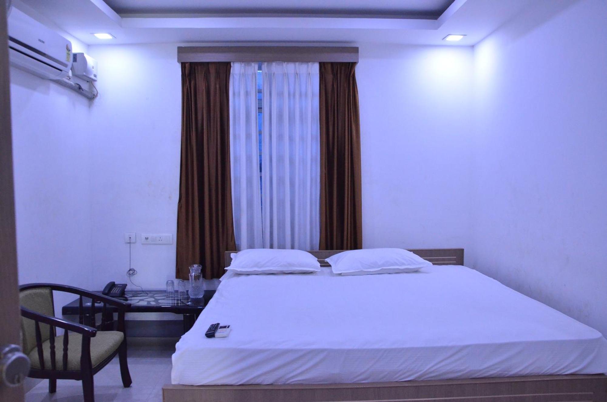 Golden Grand By Xury Hotels Tiruchchendur Luaran gambar